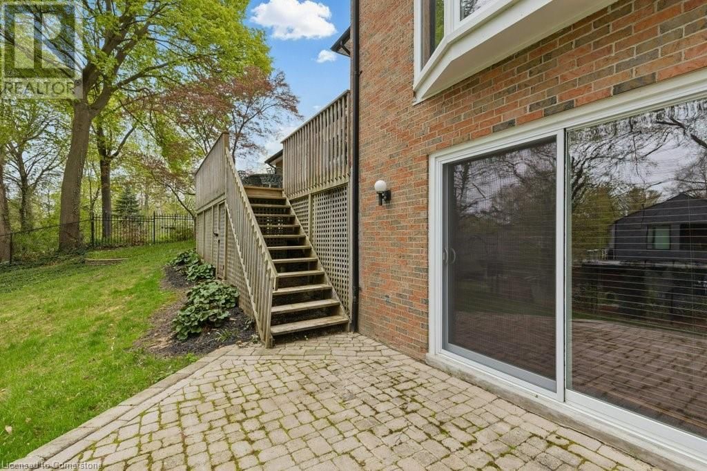 302 SHAKESPEARE DRIVE Image 38