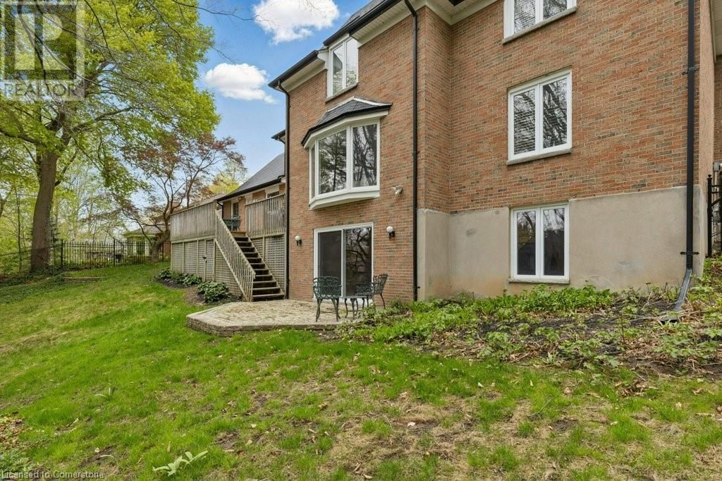 302 SHAKESPEARE DRIVE Image 39