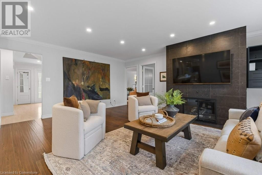 302 SHAKESPEARE DRIVE Image 9
