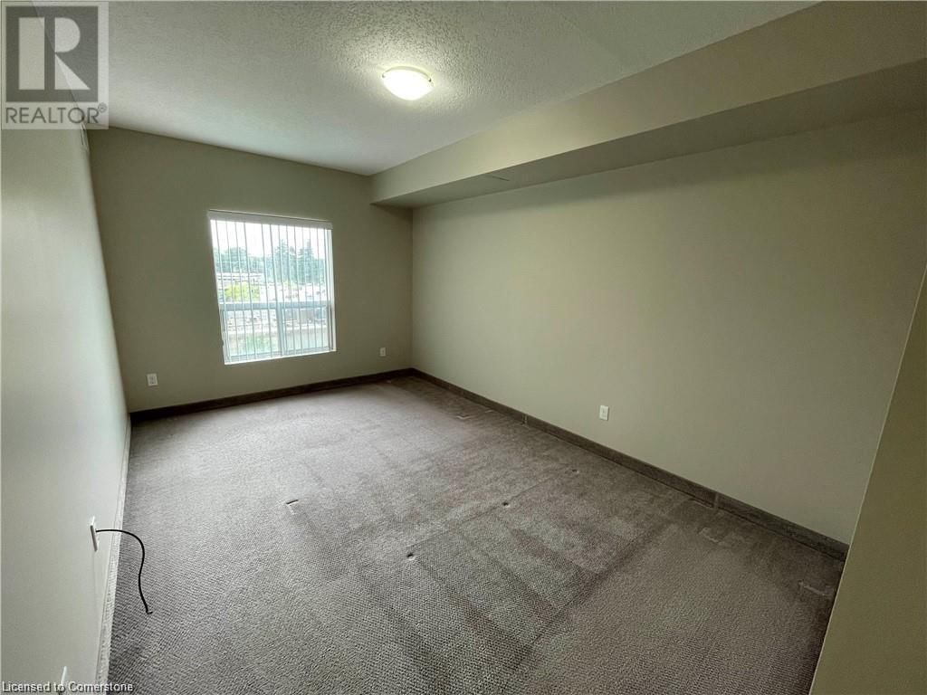 818 - 239 AUBURN DRIVE Image 3