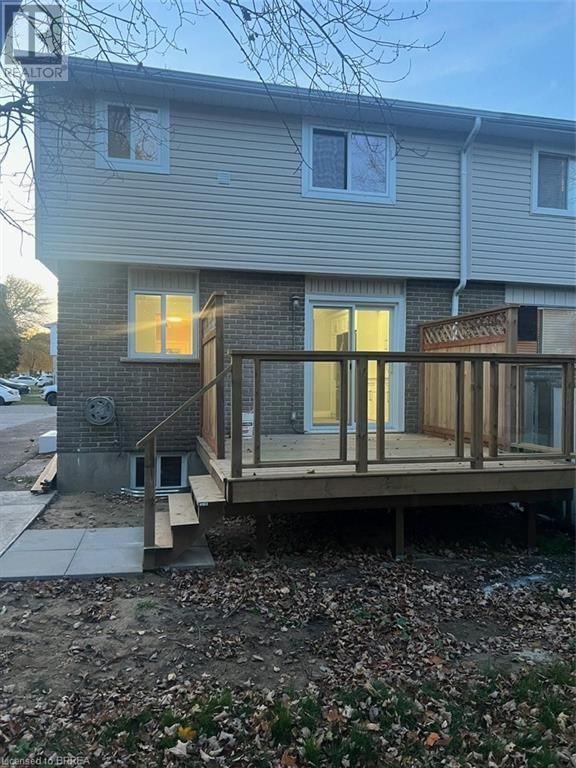 54 DEBBY CRESCENT Image 30