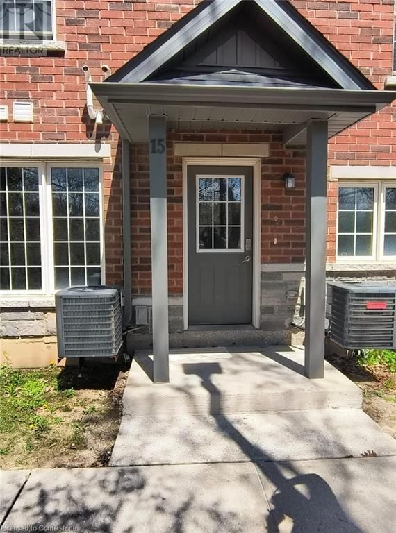 15 - 242 PENETANGUISHENE ROAD Image 1
