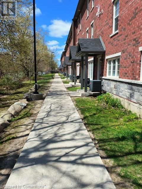 15 - 242 PENETANGUISHENE ROAD Image 3