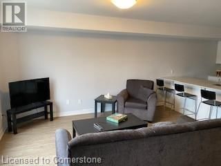 15 - 242 PENETANGUISHENE ROAD Image 9