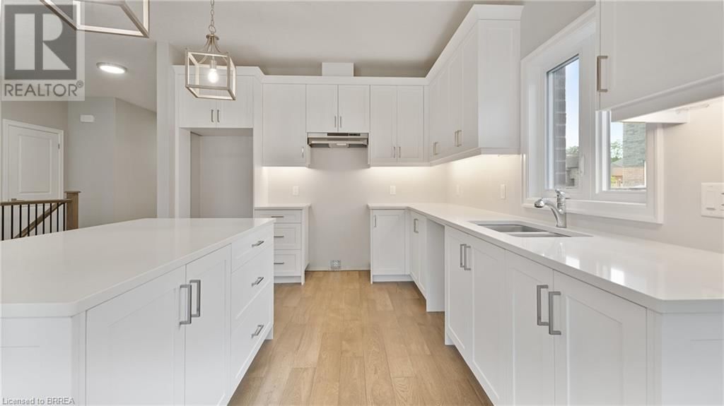 45 VANROOY TRAIL Image 14