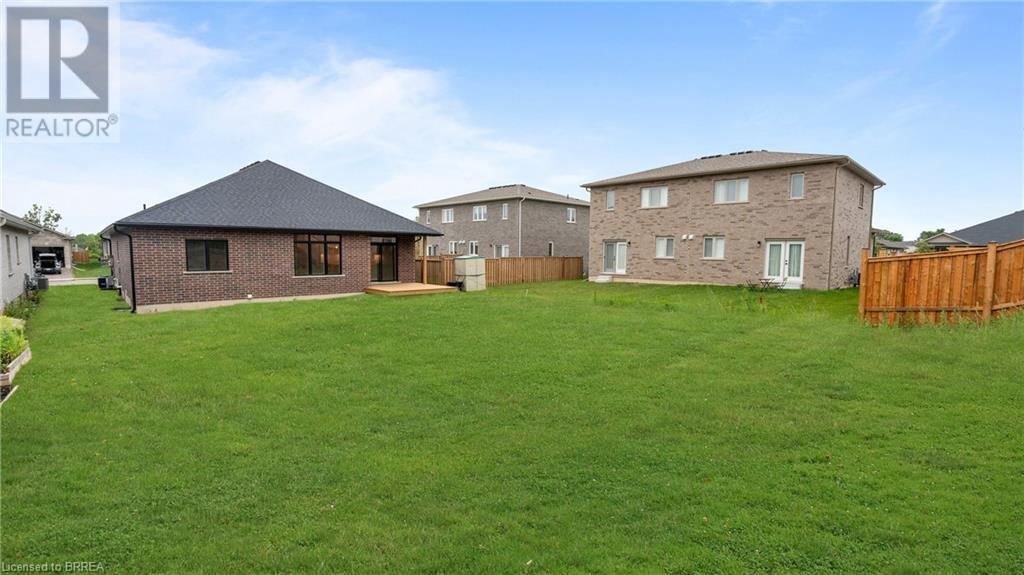 45 VANROOY TRAIL Image 25