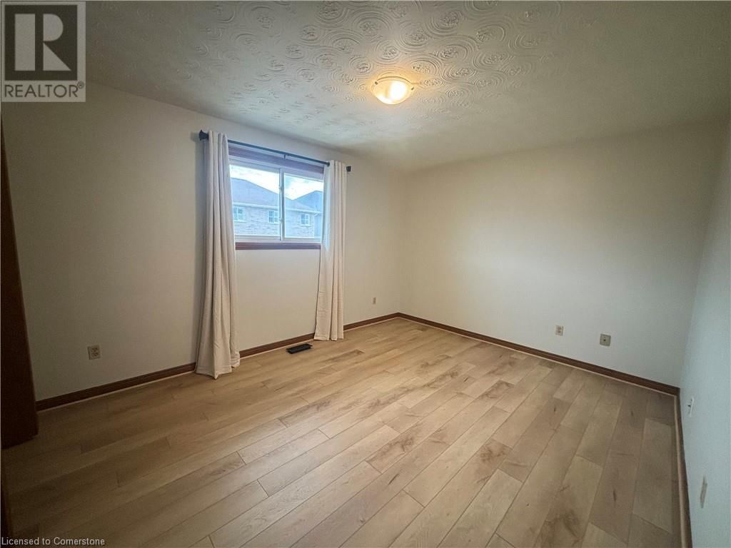 19 PAVAROTTI COURT Image 12