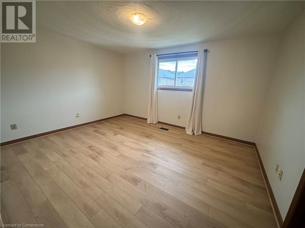 19 PAVAROTTI COURT Image 13