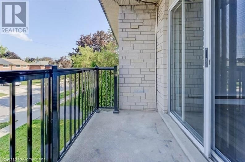 9 - 203 MAUSSER AVENUE Image 13