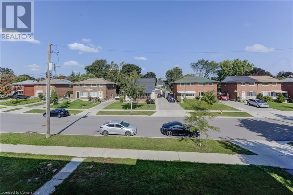 9 - 203 MAUSSER AVENUE Image 15