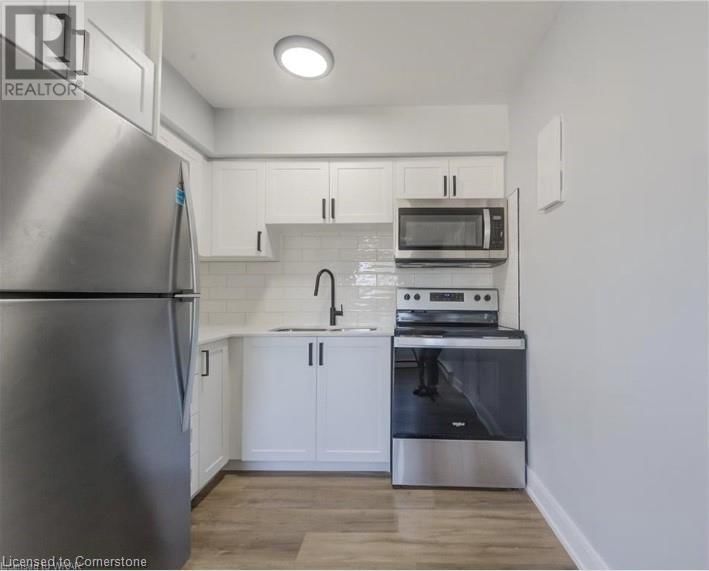 9 - 203 MAUSSER AVENUE Image 4