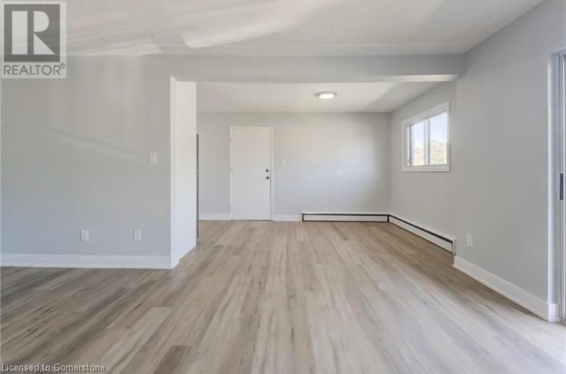 9 - 203 MAUSSER AVENUE Image 8