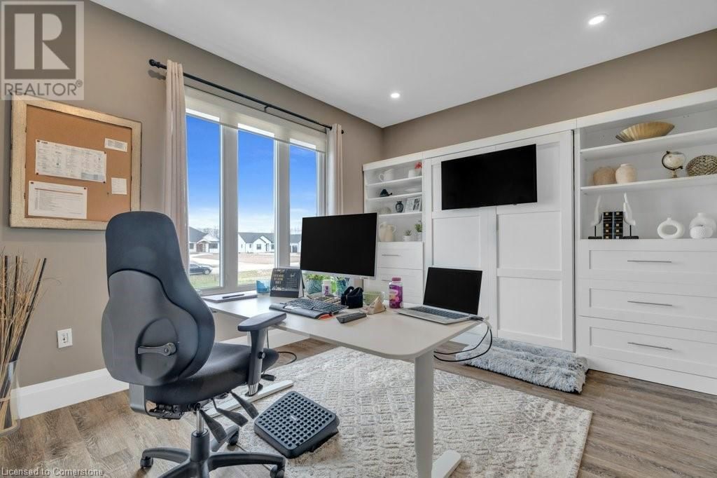 43711 ADELAIDE STREET Image 12