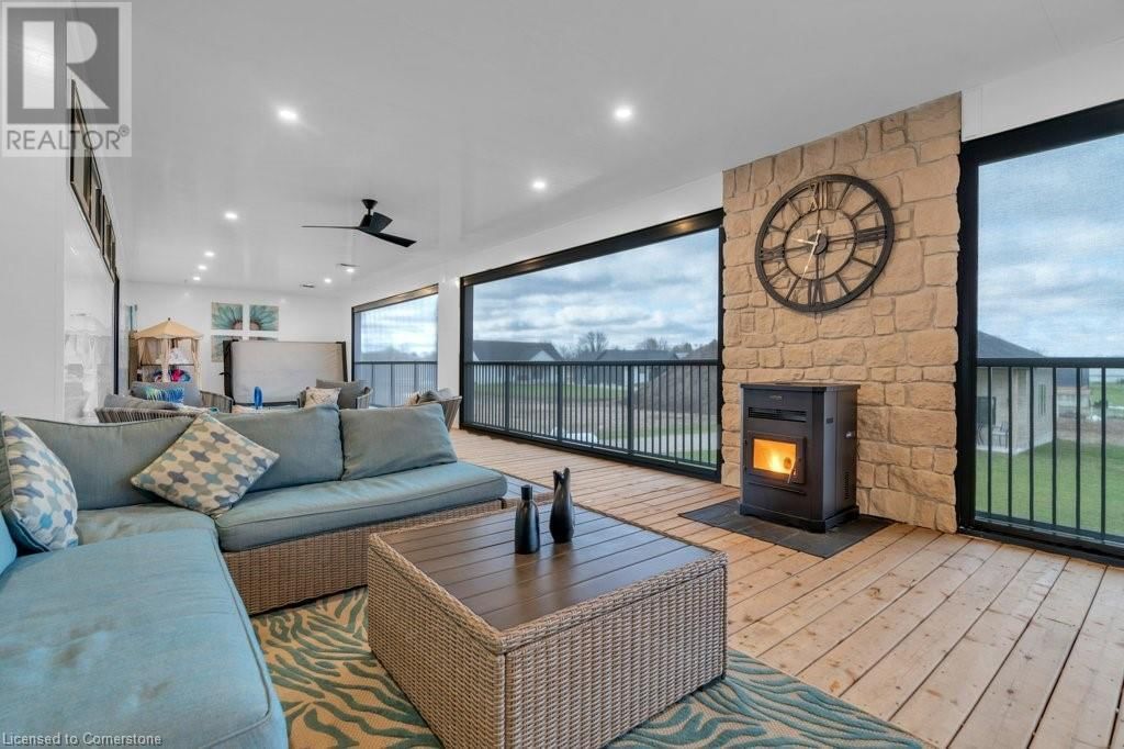 43711 ADELAIDE STREET Image 17