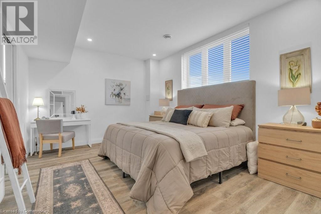 43711 ADELAIDE STREET Image 30