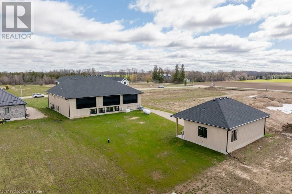 43711 ADELAIDE STREET Image 37