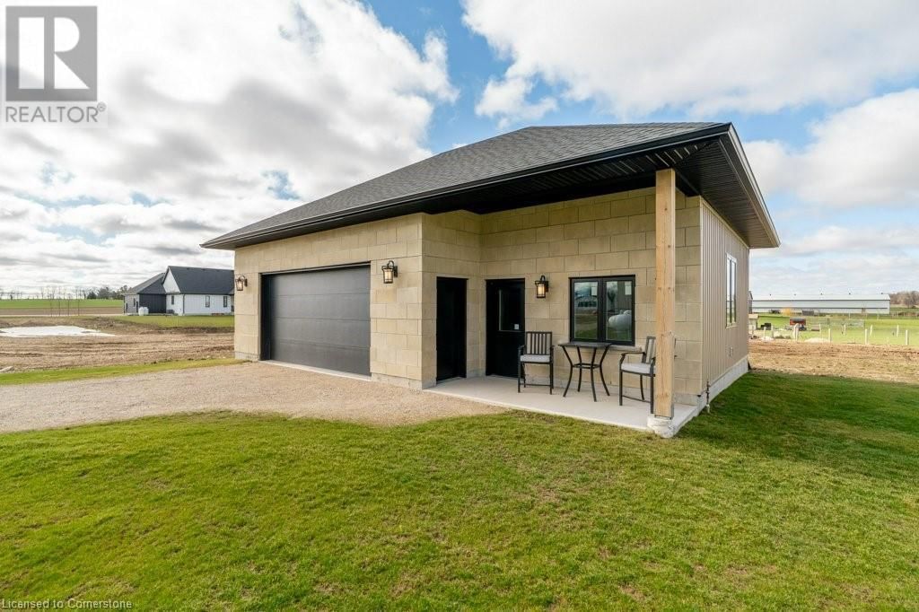 43711 ADELAIDE STREET Image 44
