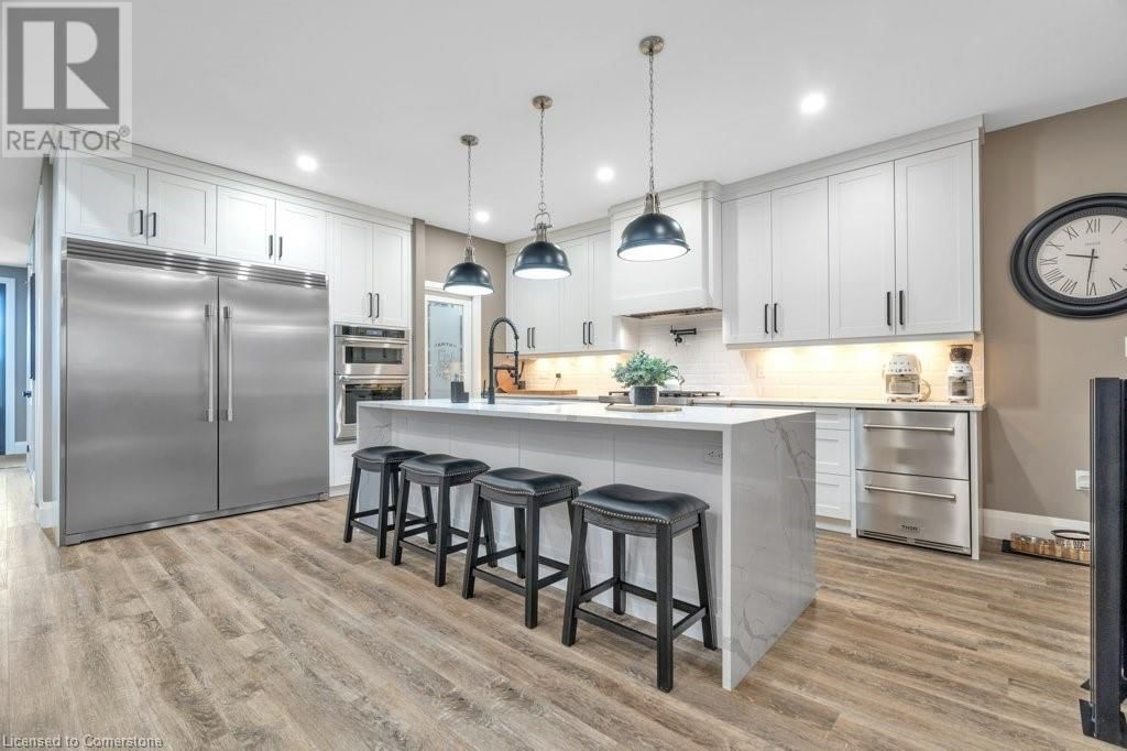 43711 ADELAIDE STREET Image 9