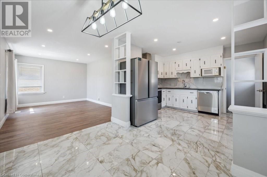 238 BELMONT AVENUE WEST Image 13