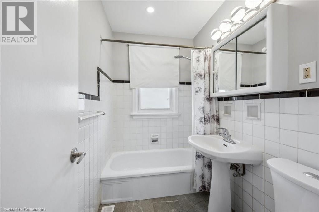 238 BELMONT AVENUE WEST Image 22