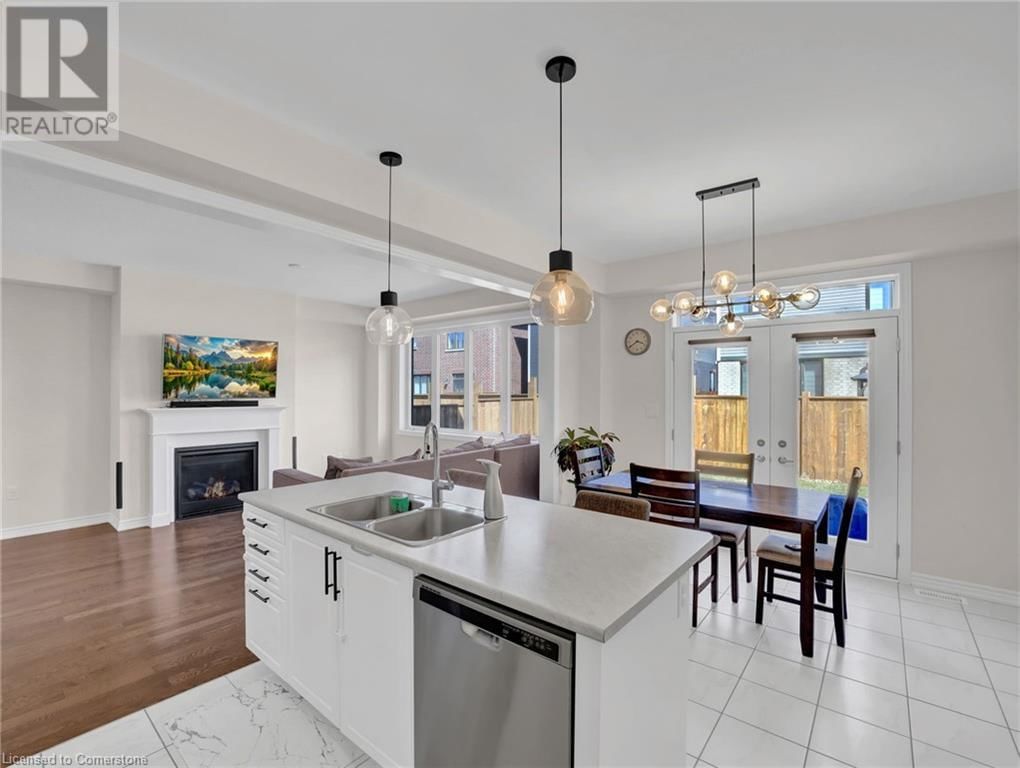 66 LILLIAN WAY Image 14