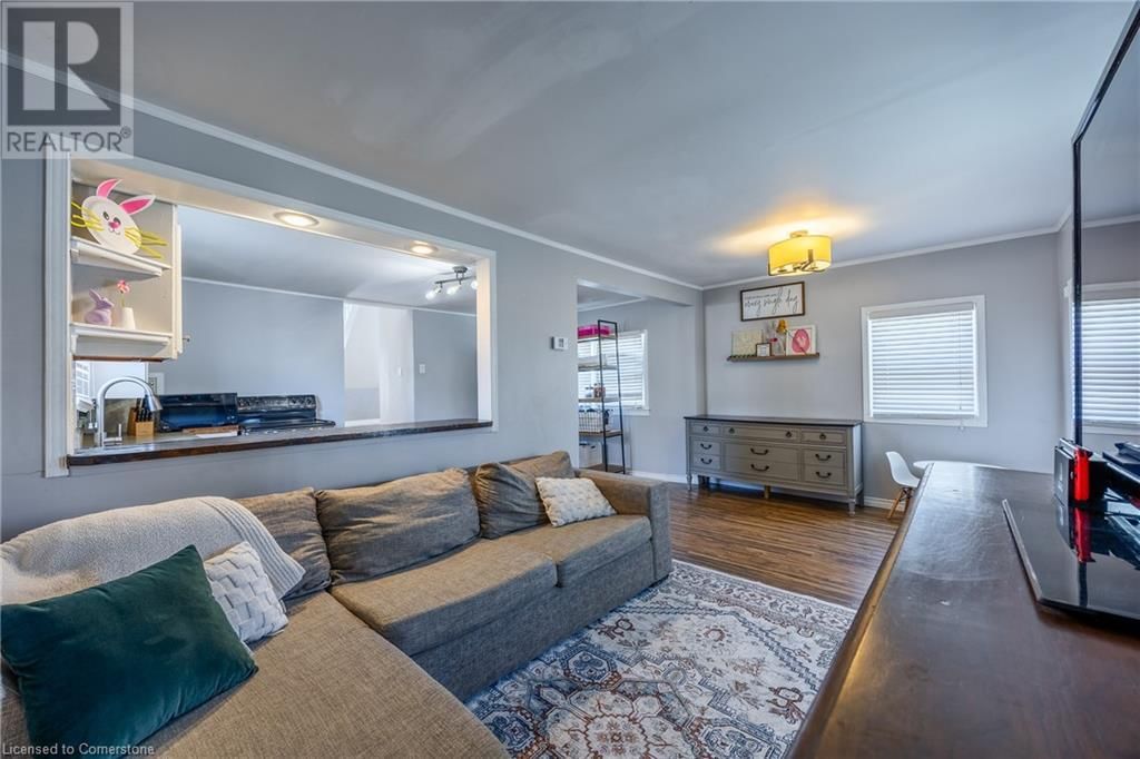 12 PANSY AVENUE Image 11