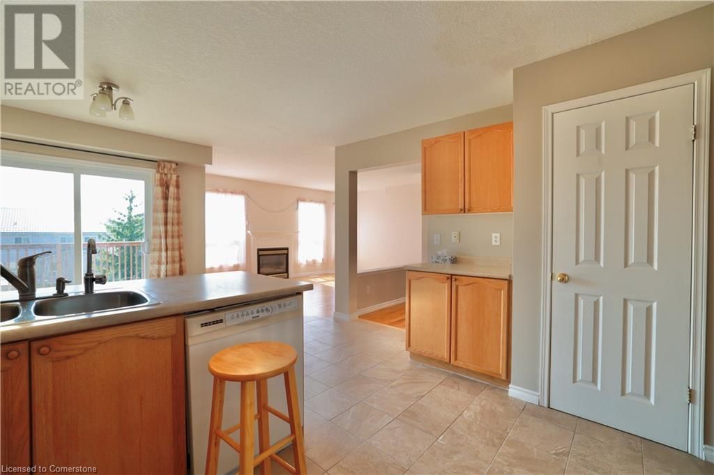 747 KARLSFELD ROAD Image 11