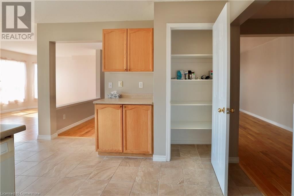 747 KARLSFELD ROAD Image 12
