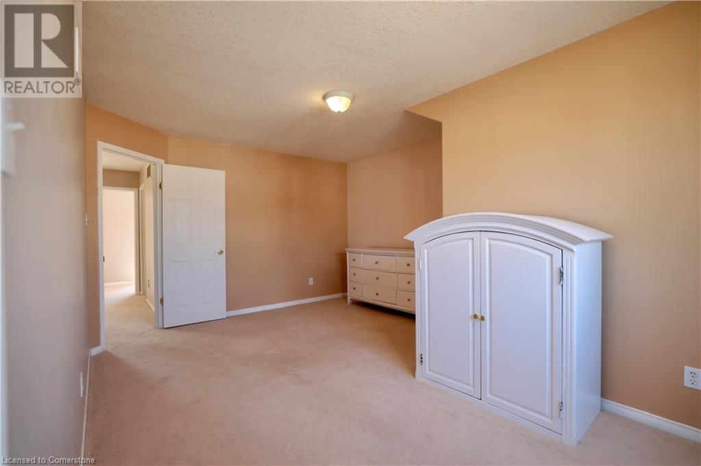747 KARLSFELD ROAD Image 33