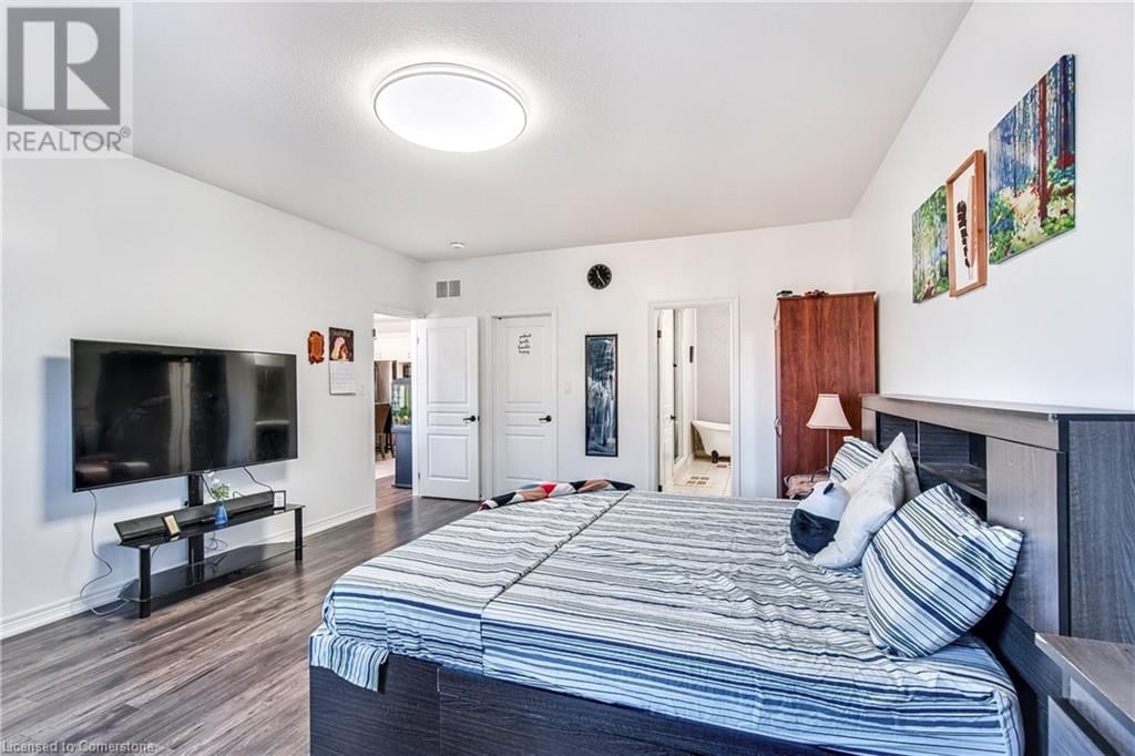 96 ANASTASIA BOULEVARD Image 13