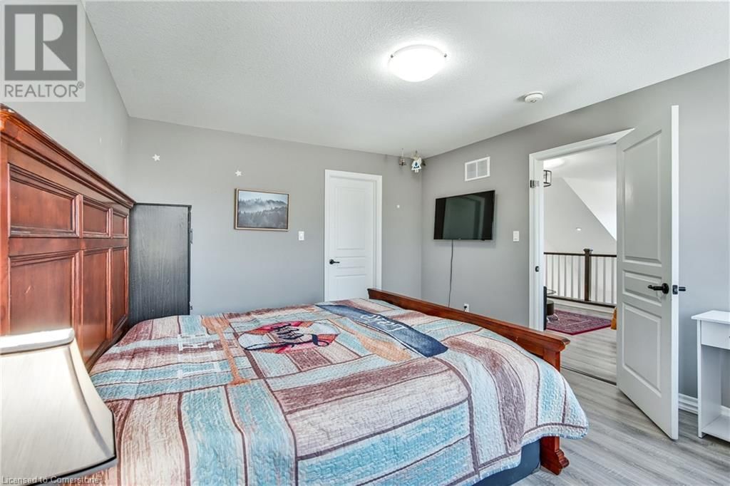 96 ANASTASIA BOULEVARD Image 24