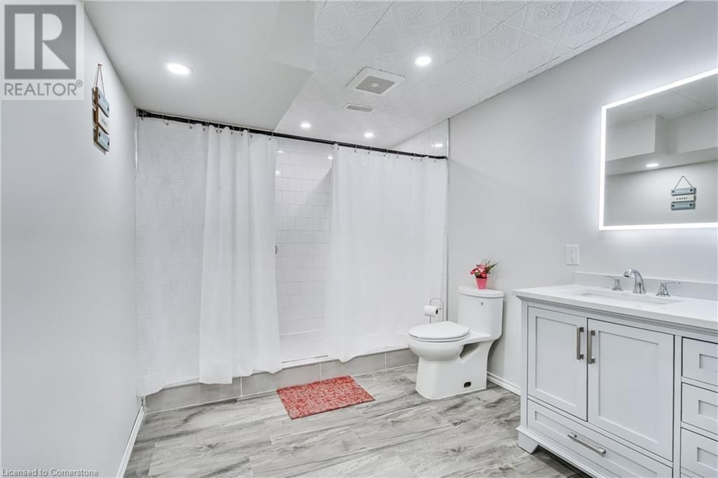 96 ANASTASIA BOULEVARD Image 32