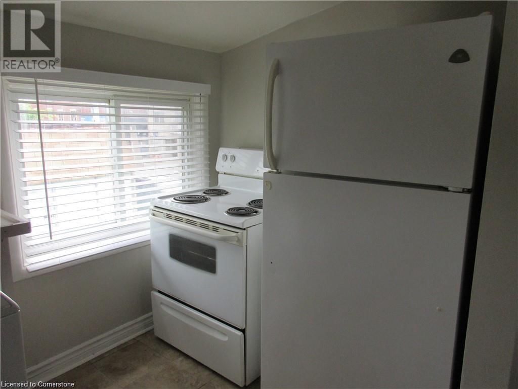 205 KENILWORTH AVENUE NORTH Image 26