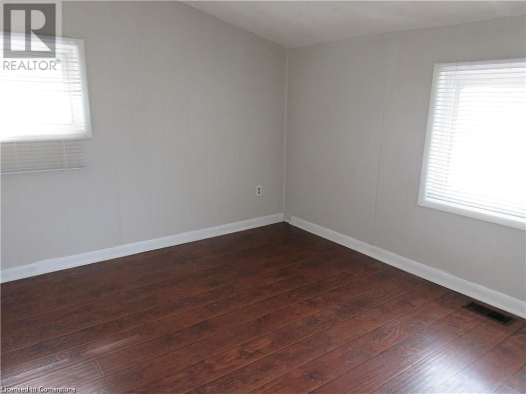205 KENILWORTH AVENUE NORTH Image 30