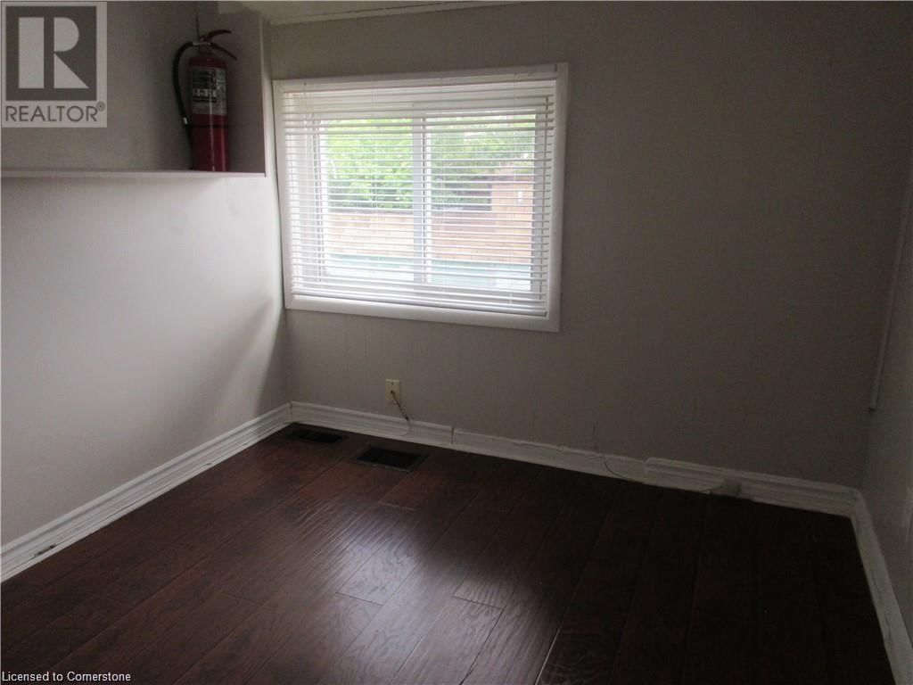 205 KENILWORTH AVENUE NORTH Image 33