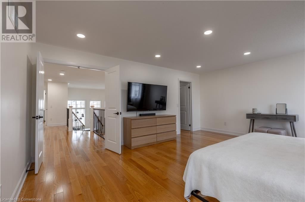 5 JUNEBERRY ROAD Image 18