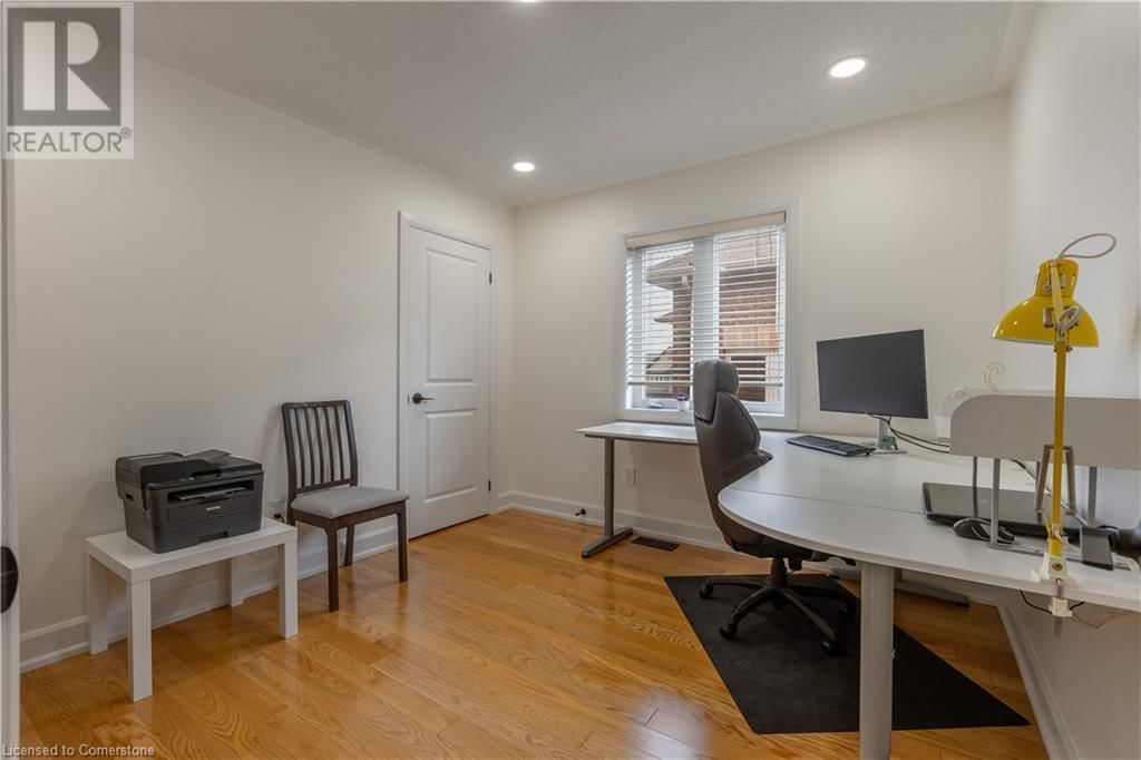 5 JUNEBERRY ROAD Image 24