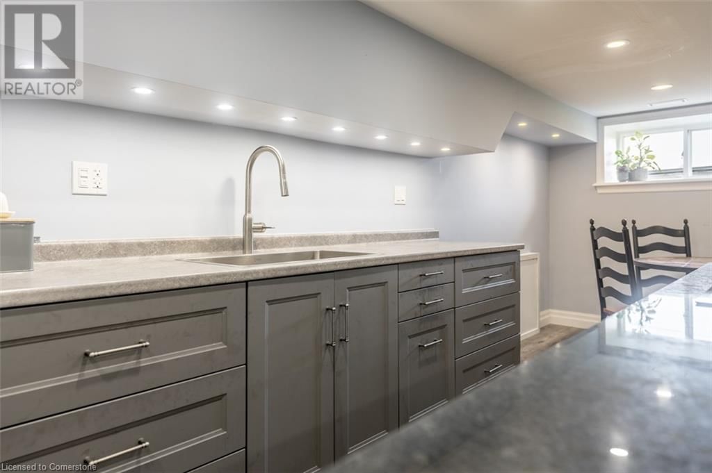 3380 SECOND AVENUE Image 27