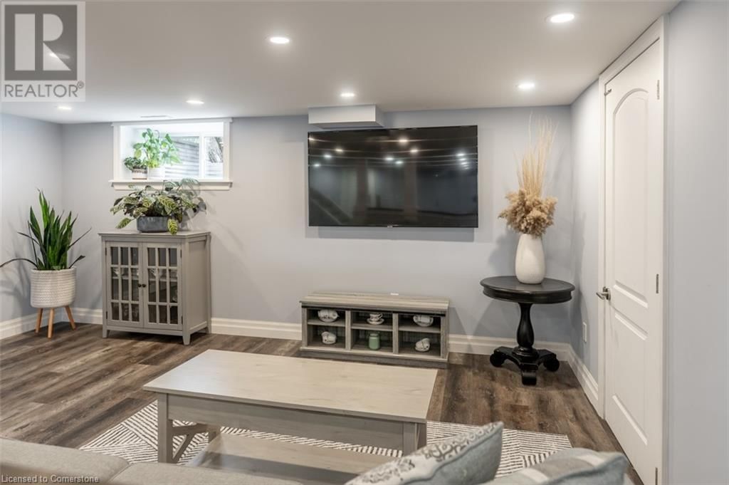 3380 SECOND AVENUE Image 31