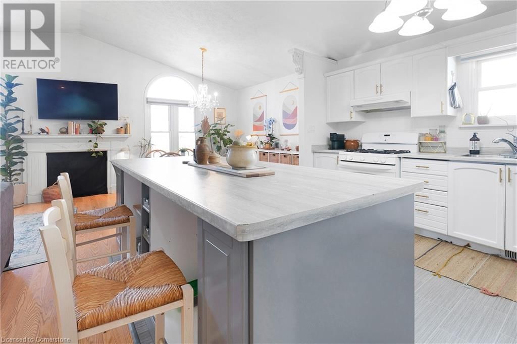 20 THOMPSON DRIVE Image 15