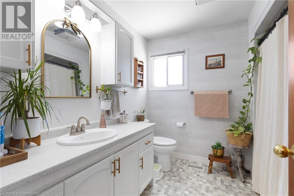 20 THOMPSON DRIVE Image 21