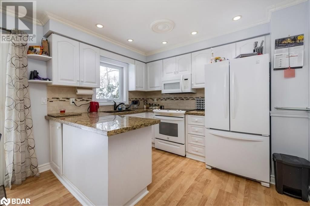 107 BROWN STREET Image 7