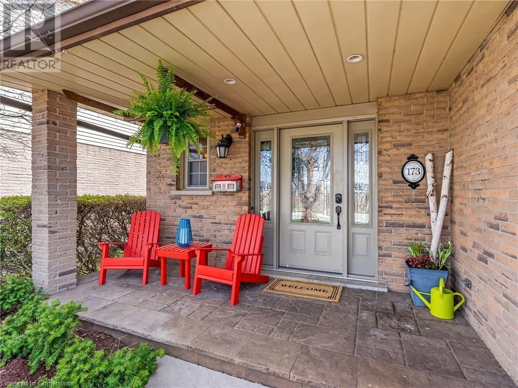 173 NAPOLI COURT Image 6