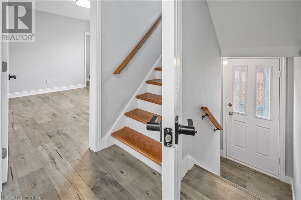 146 CRAIGROYSTON ROAD Image 19