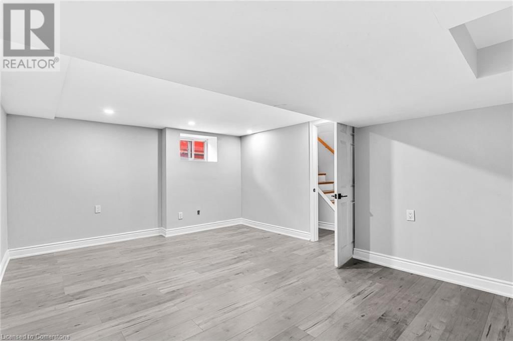 146 CRAIGROYSTON ROAD Image 32