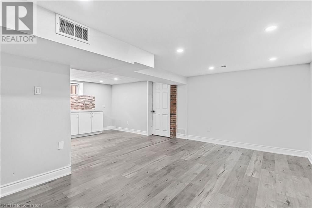 146 CRAIGROYSTON ROAD Image 38