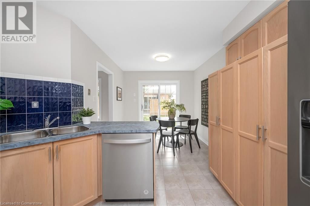 10 - 4275 MILLCROFT PARK DRIVE Image 13