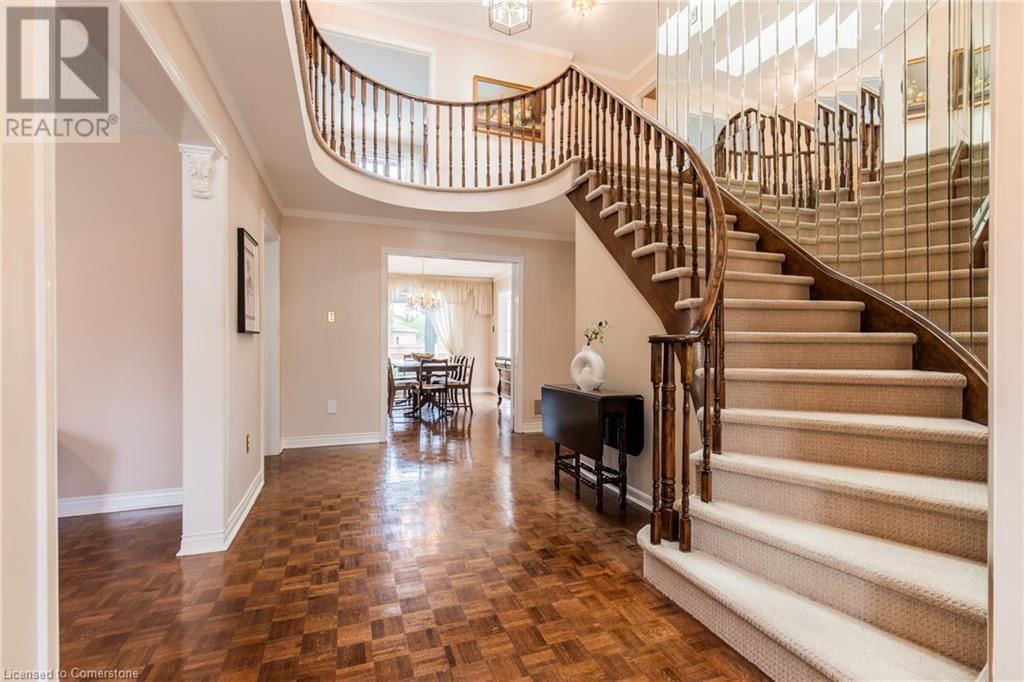 461 GOLDEN OAK DRIVE Image 3
