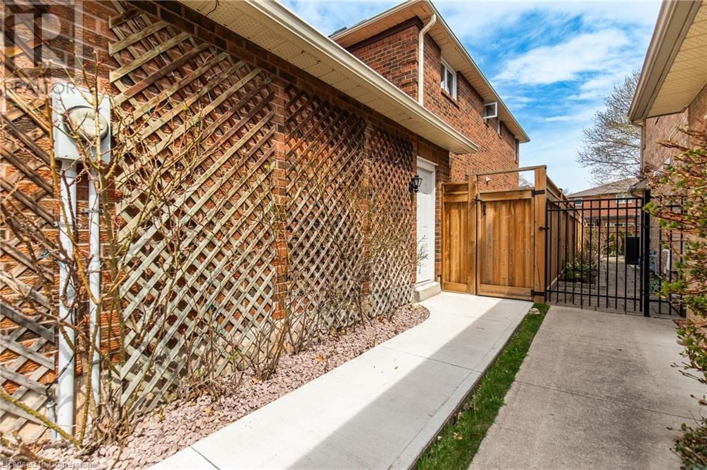 461 GOLDEN OAK DRIVE Image 30