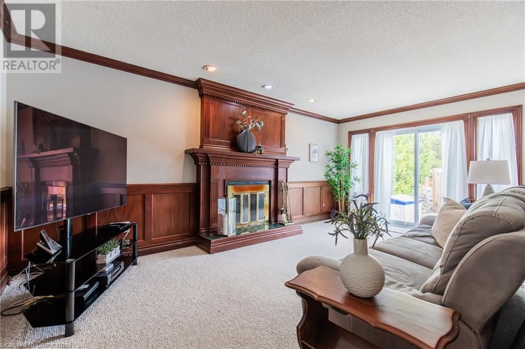 461 GOLDEN OAK DRIVE Image 5